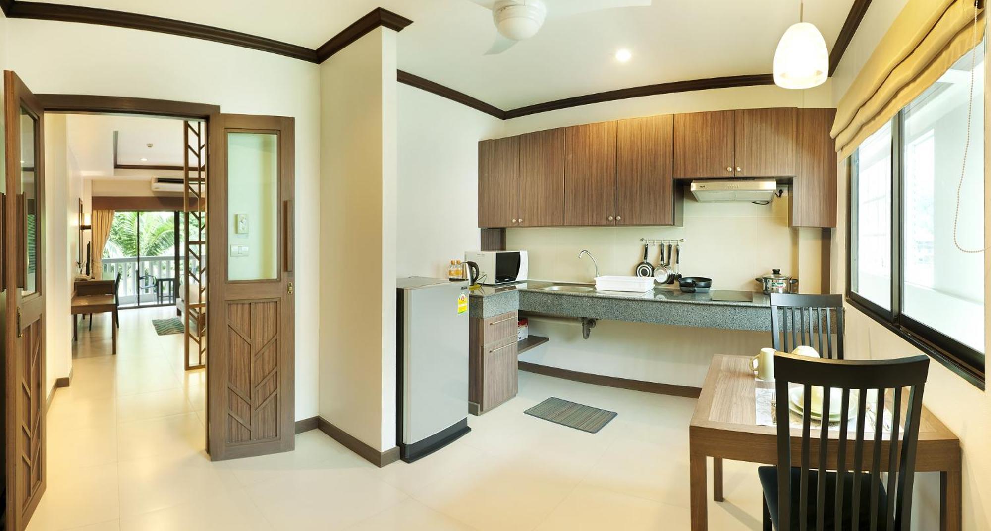 Ratana Hill Patong Aparthotel Eksteriør bilde